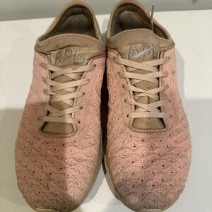 Women APL techloom sneakers size 8 peach color